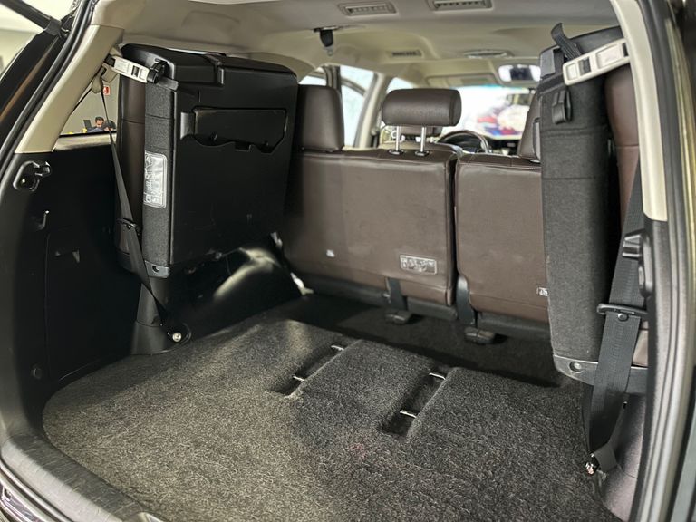 Toyota Hilux SW4 SRX 4x4 2.8 TDI 16V Dies. Aut.