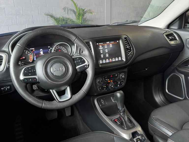 Jeep COMPASS LONGITUDE 2.0 4x2 Flex 16V Aut.