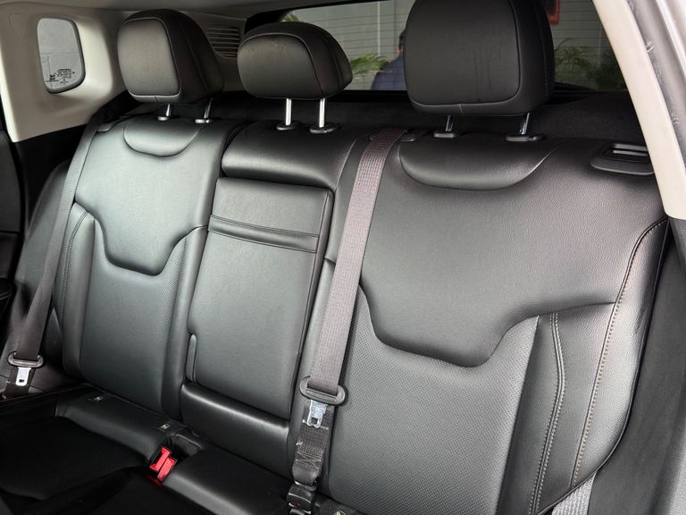 Jeep COMPASS LONGITUDE 2.0 4x2 Flex 16V Aut.