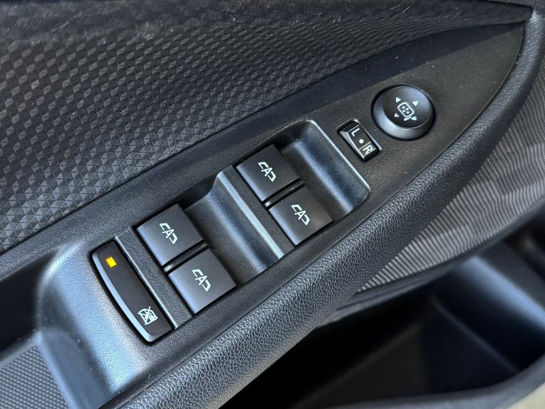 Chevrolet ONIX SEDAN Plus LT 1.0 12V TB Flex Mec.