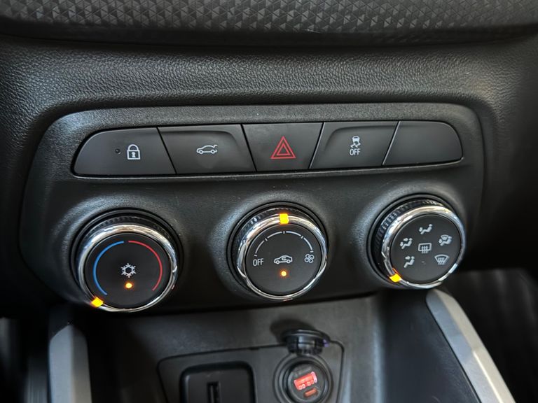 Chevrolet ONIX SEDAN Plus LT 1.0 12V TB Flex Mec.