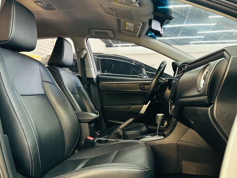 Toyota Corolla XEi 2.0 Flex 16V Aut.