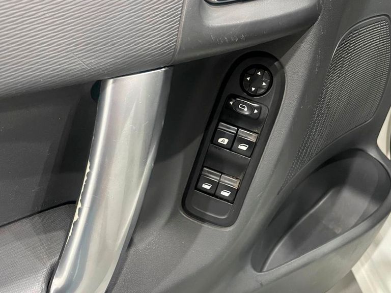 Citroën C3 Tendance 1.5 Flex 8V 5p Mec.