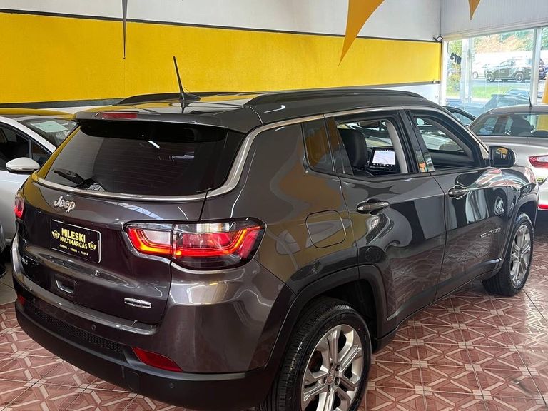 Jeep COMPASS LONG. TD 350 2.0 4x4 Diesel Aut.