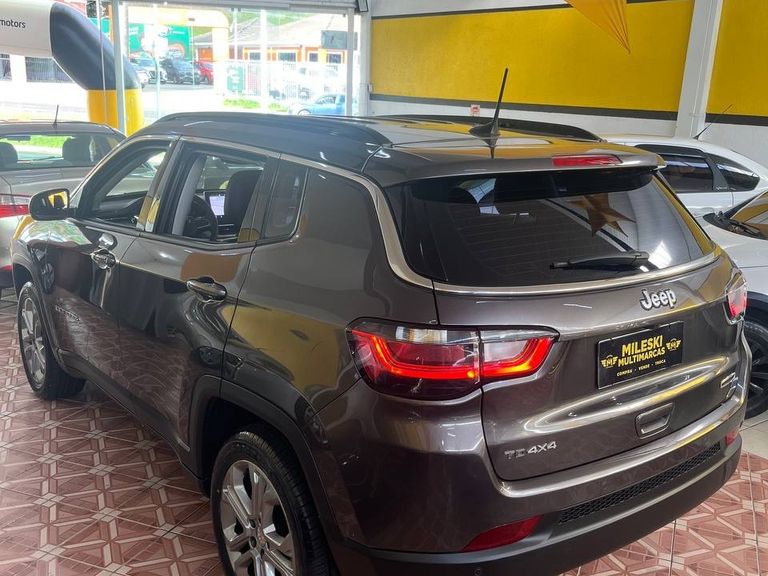 Jeep COMPASS LONG. TD 350 2.0 4x4 Diesel Aut.