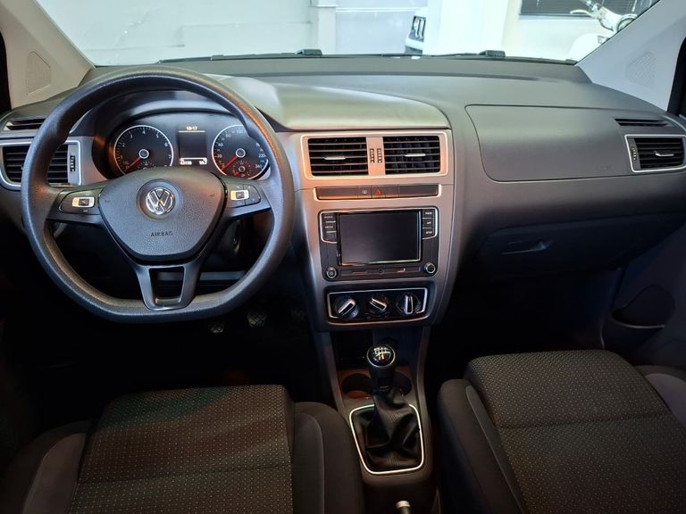 VolksWagen Fox Connect 1.6 Flex 8V 5p