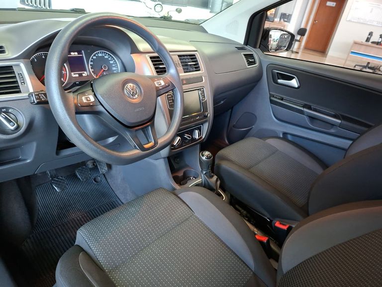 VolksWagen Fox Connect 1.6 Flex 8V 5p