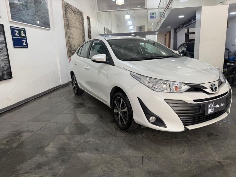 Toyota YARIS XS Connect Sedan 1.5 Flex 16V Aut.