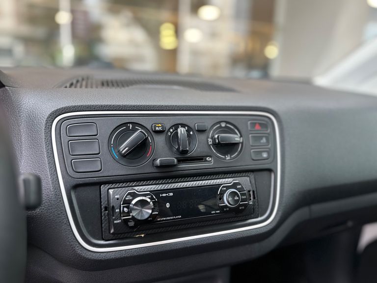 VolksWagen up! take 1.0 Total Flex 12V 5p