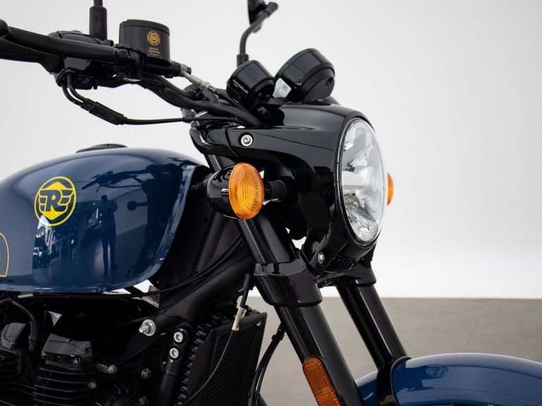 Royal Enfield Shotgun 650 Base