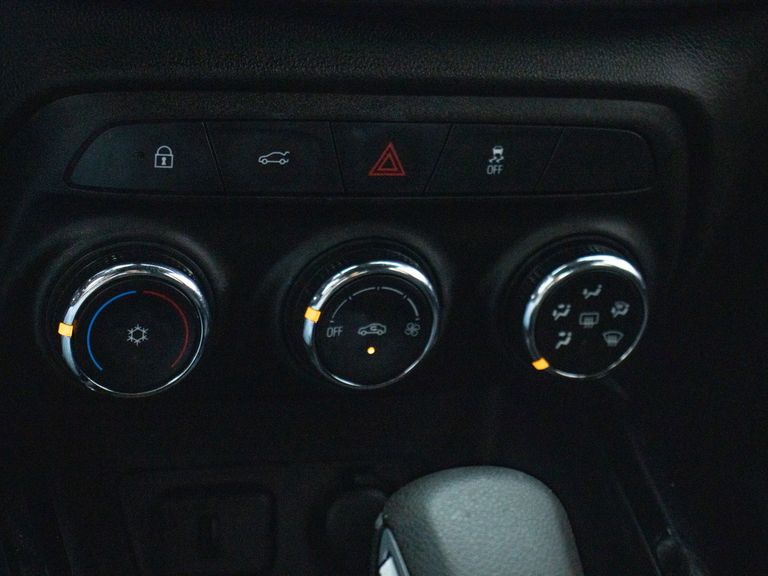 Chevrolet ONIX HATCH RS 1.0 TB 12V Flex 5p Aut.