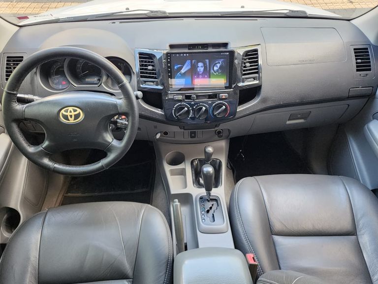 Toyota Hilux CD SRV D4-D 4x4 3.0 TDI Diesel Aut