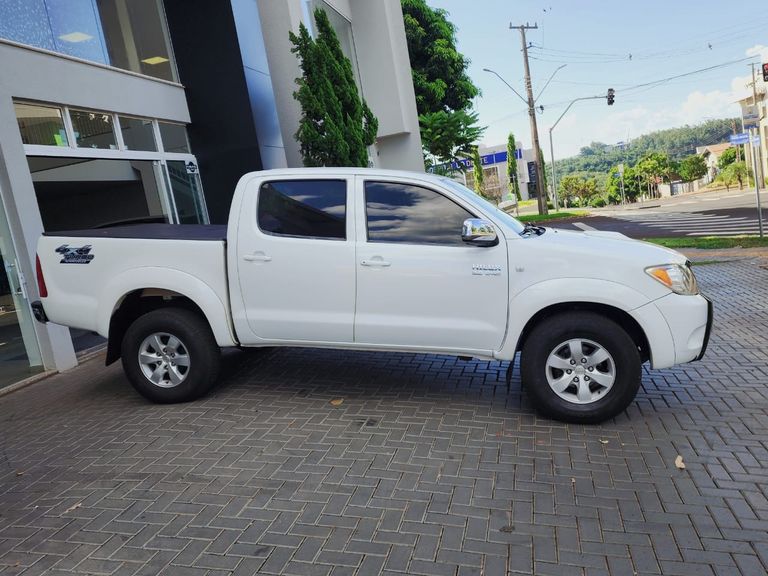 Toyota Hilux CD SRV D4-D 4x4 3.0 TDI Diesel Aut