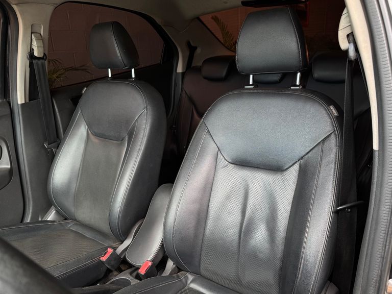 Ford Ka 1.5 Sedan TITANIUM 12V Flex 4p Aut.