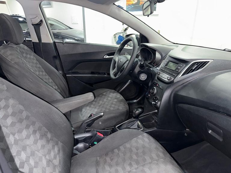 Hyundai HB20 C.Style/C.Plus 1.6 Flex 16V Aut.