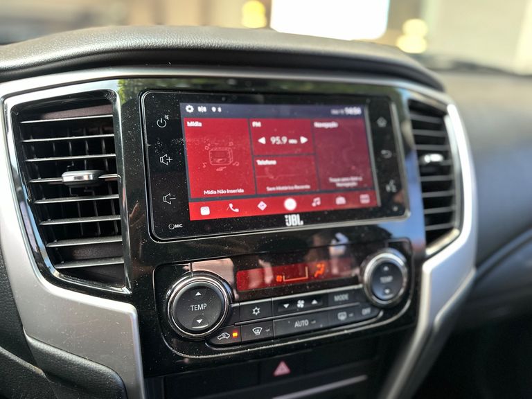 Mitsubishi L200 Triton Sport HPE 2.4 CD Diesel Aut.