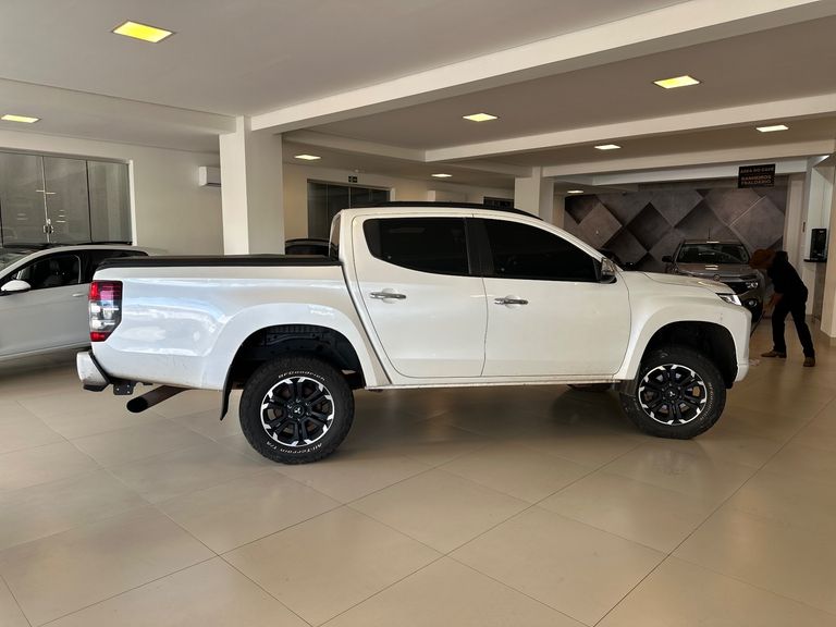 Mitsubishi L200 Triton Sport HPE 2.4 CD Diesel Aut.