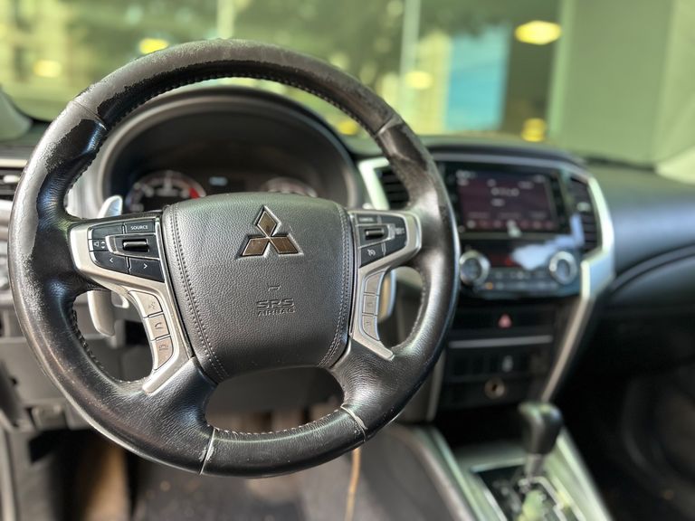 Mitsubishi L200 Triton Sport HPE 2.4 CD Diesel Aut.