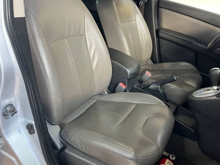 Nissan Sentra 2.0/ 2.0 Flex Fuel 16V Aut.