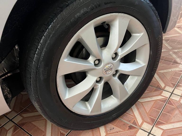 Nissan Sentra 2.0/ 2.0 Flex Fuel 16V Aut.