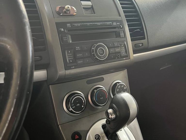 Nissan Sentra 2.0/ 2.0 Flex Fuel 16V Aut.