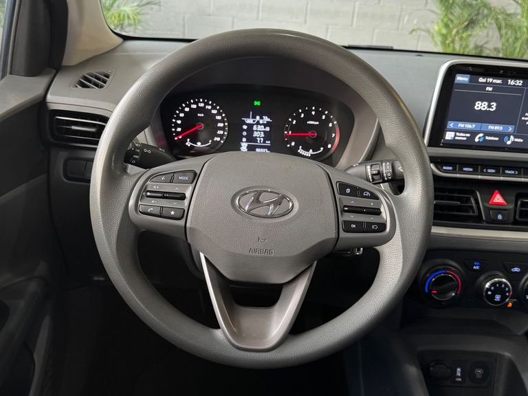 Hyundai HB20S Comfort 1.0  Flex 12V Mec.