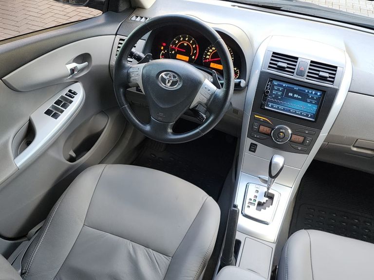 Toyota Corolla XEi 2.0 Flex 16V Aut.