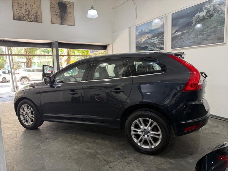 Volvo XC 60 T-5 MOMENTUM 2.0 245cv FWD 5p