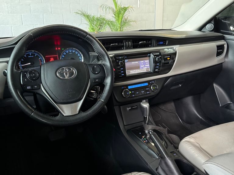 Toyota Corolla XEi 2.0 Flex 16V Aut.