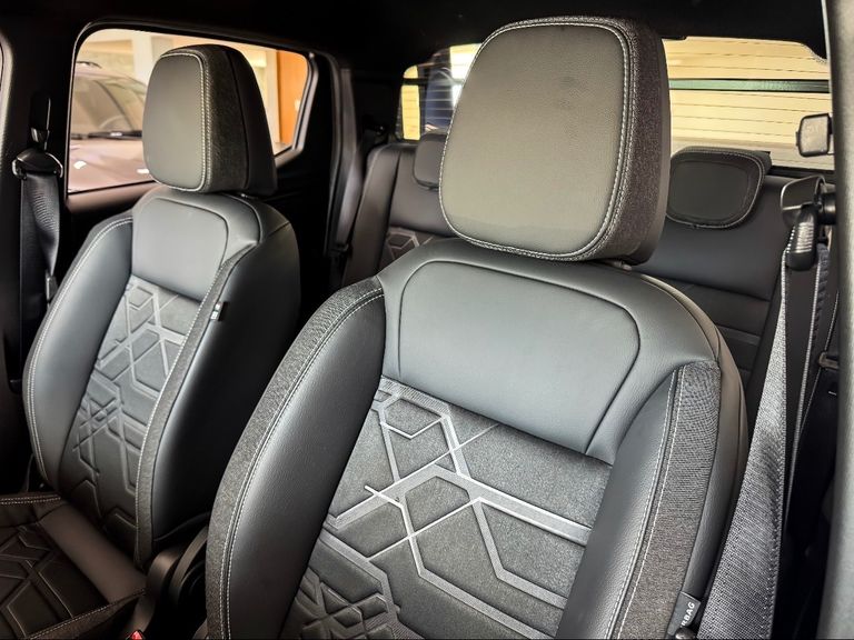 Fiat Strada Volcano 1.3 Flex 8V CD