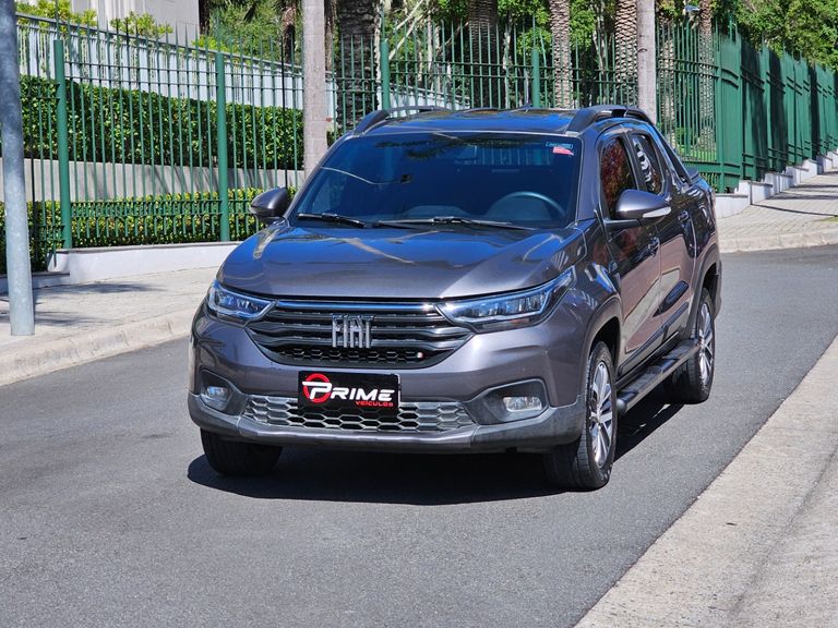 Fiat Strada Volcano 1.3 Flex 8V CD