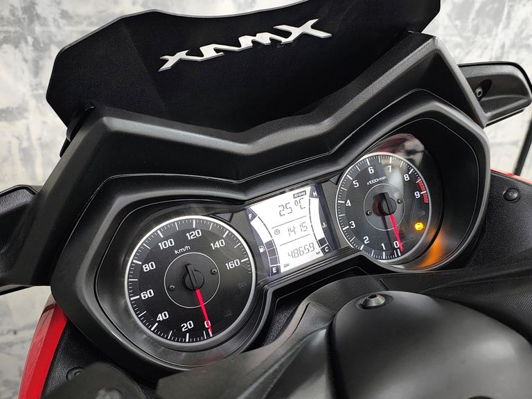 YAMAHA XMAX 250 ABS