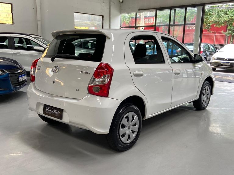 Toyota ETIOS X 1.3 Flex 16V 5p Mec.