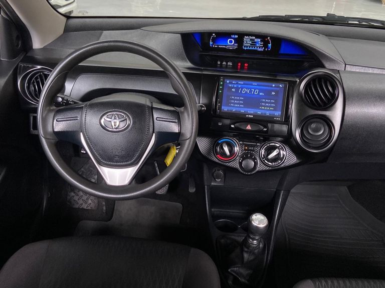 Toyota ETIOS X 1.3 Flex 16V 5p Mec.