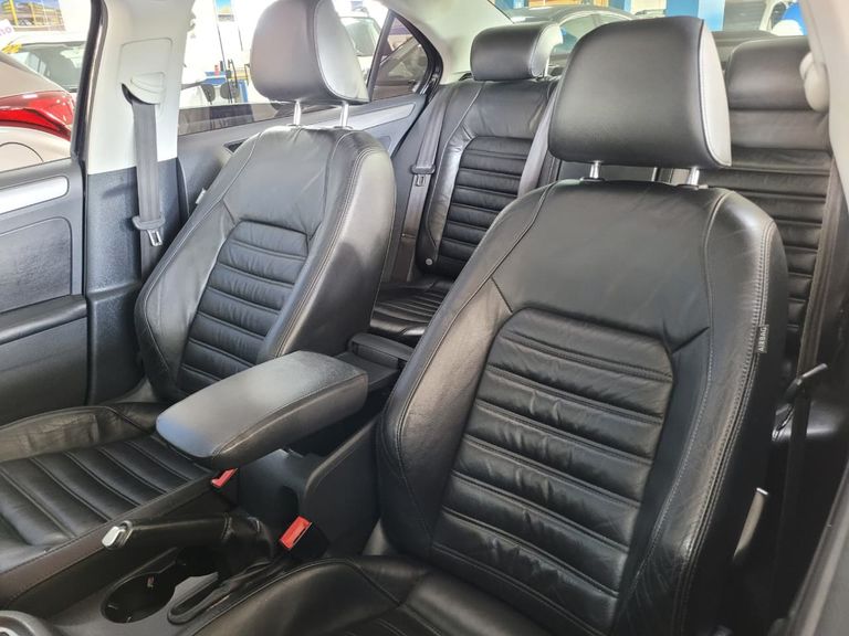 VolksWagen JETTA Highline 2.0 TSI 16V 4p Tiptronic