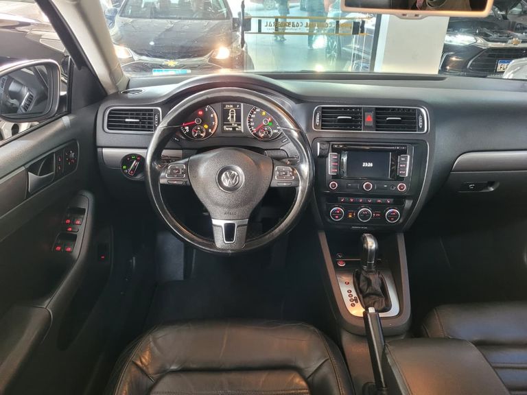 VolksWagen JETTA Highline 2.0 TSI 16V 4p Tiptronic