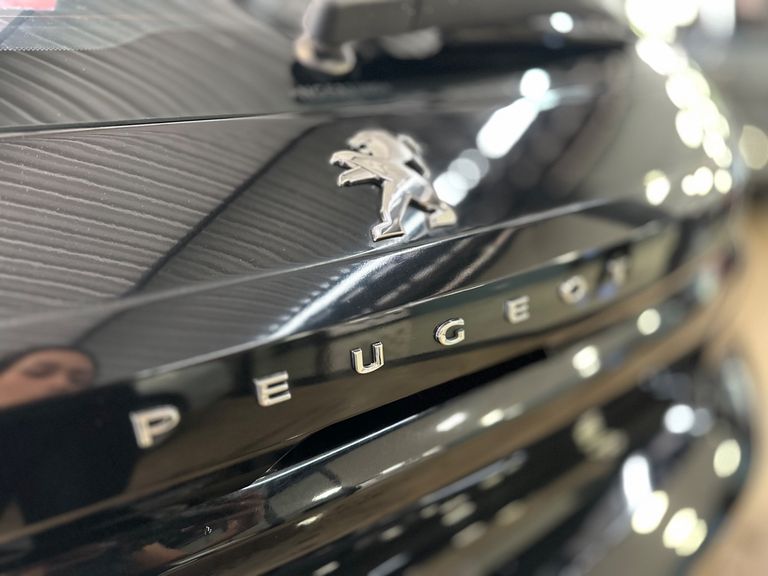 Peugeot 208 Active 1.6 Flex 16V 5p Aut.