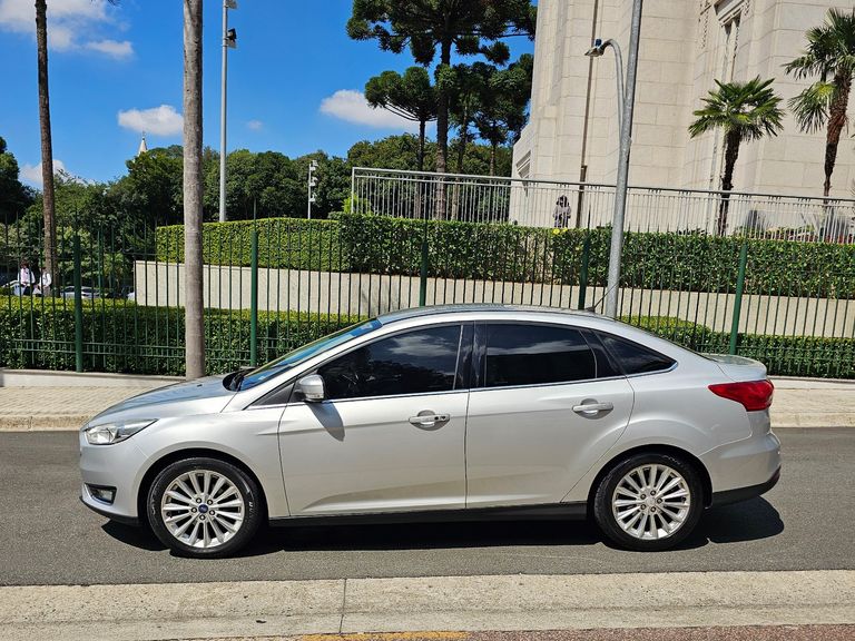 Ford Focus TITA/TITA Plus 2.0  Flex 5p Aut.