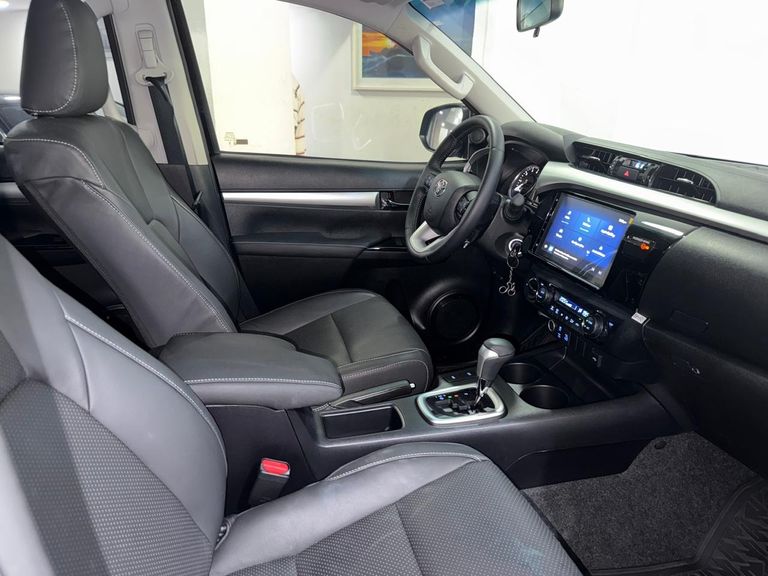 Toyota Hilux CD SR 4x4 2.8 TDI Diesel Aut.