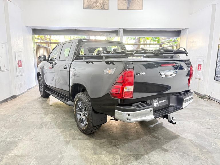 Toyota Hilux CD SR 4x4 2.8 TDI Diesel Aut.