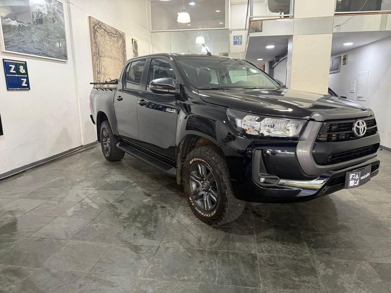 Toyota Hilux CD SR 4x4 2.8 TDI Diesel Aut.