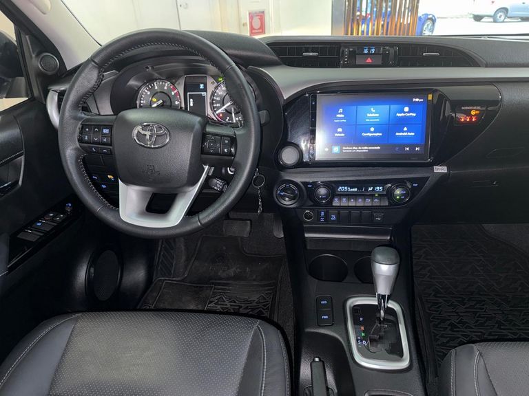 Toyota Hilux CD SR 4x4 2.8 TDI Diesel Aut.