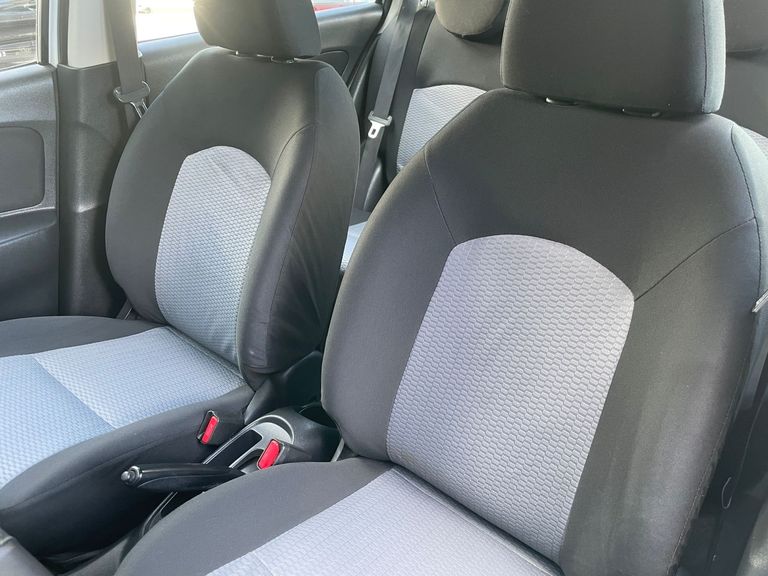 Nissan MARCH SV 1.6 16V Flex Fuel