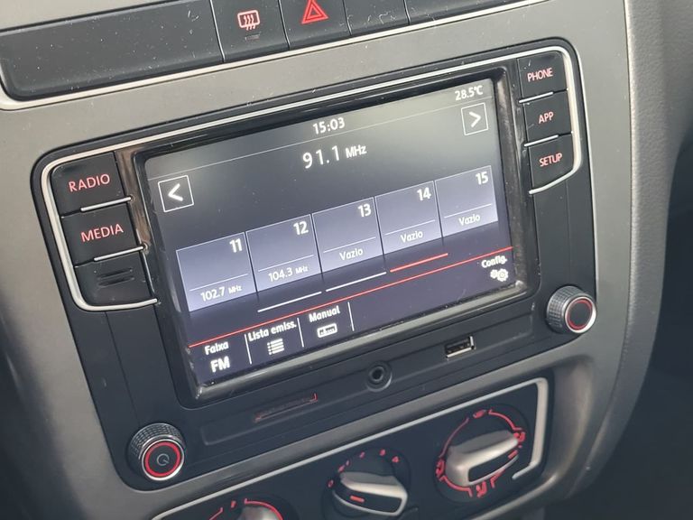 VolksWagen Fox Connect 1.6 Flex 8V 5p
