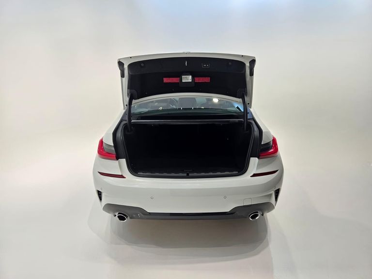 BMW 330e M Sport 2.0 Turbo Aut. (Híbrido)