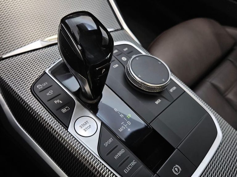 BMW 330e M Sport 2.0 Turbo Aut. (Híbrido)