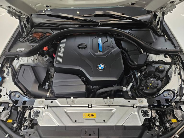 BMW 330e M Sport 2.0 Turbo Aut. (Híbrido)