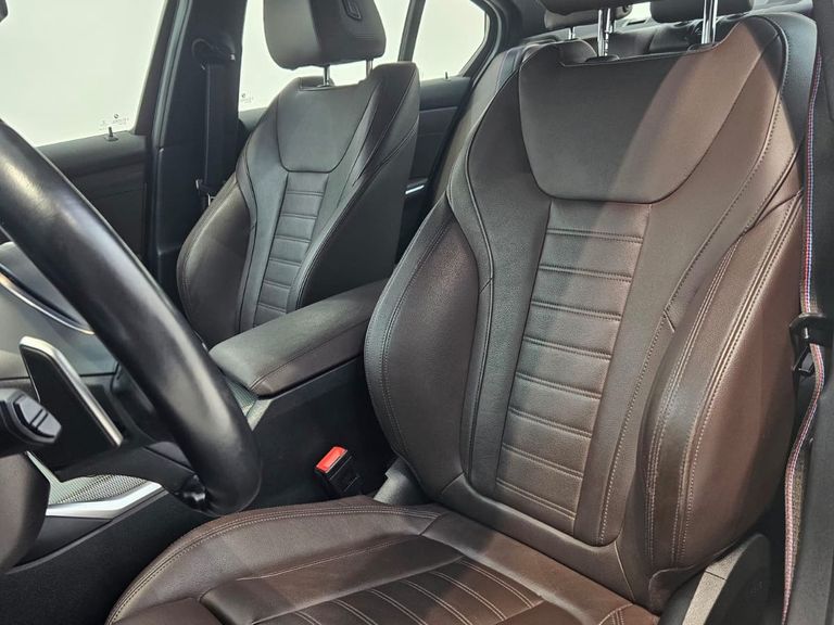 BMW 330e M Sport 2.0 Turbo Aut. (Híbrido)