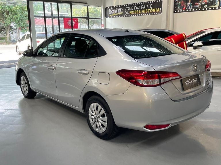 Toyota YARIS XL Sedan 1.5 Flex 16V 4p Aut.