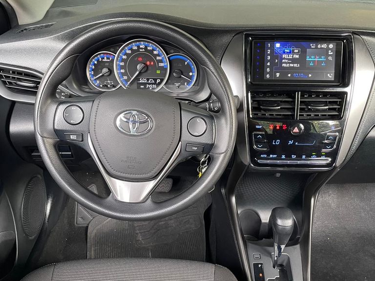 Toyota YARIS XL Sedan 1.5 Flex 16V 4p Aut.